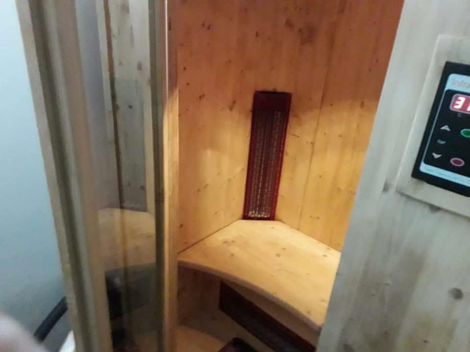 Апартаменты Viola Apartman With Infra Sauna Сегед Экстерьер фото